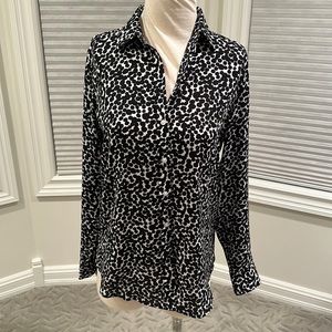 Banana Republic button down blouse! Only worn once!